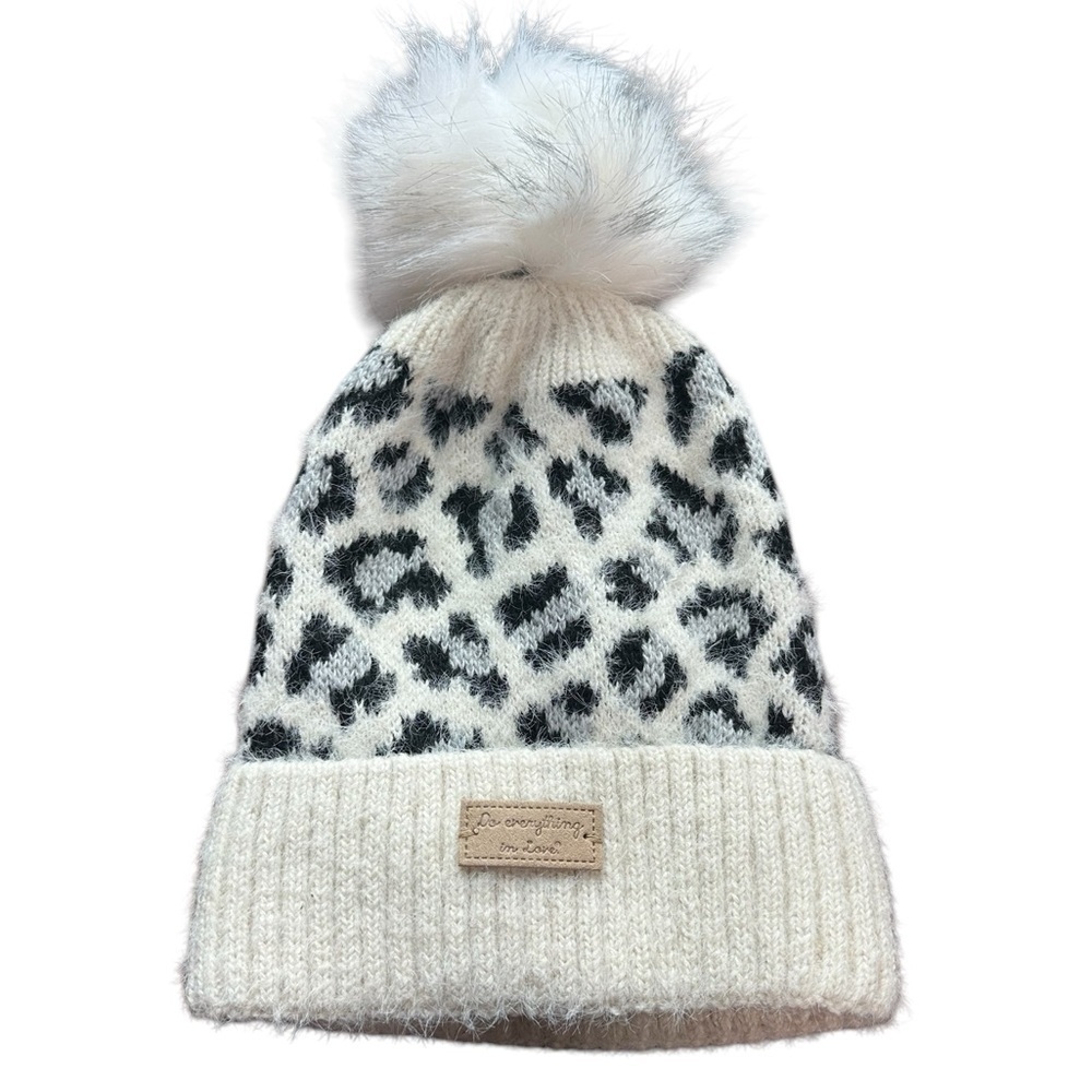 LEOPARD KNIT BEANIE HAT
